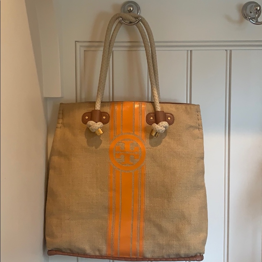 Burlap stripe shopper tote.